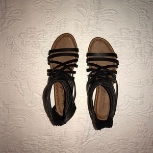 American Eagle Sandals